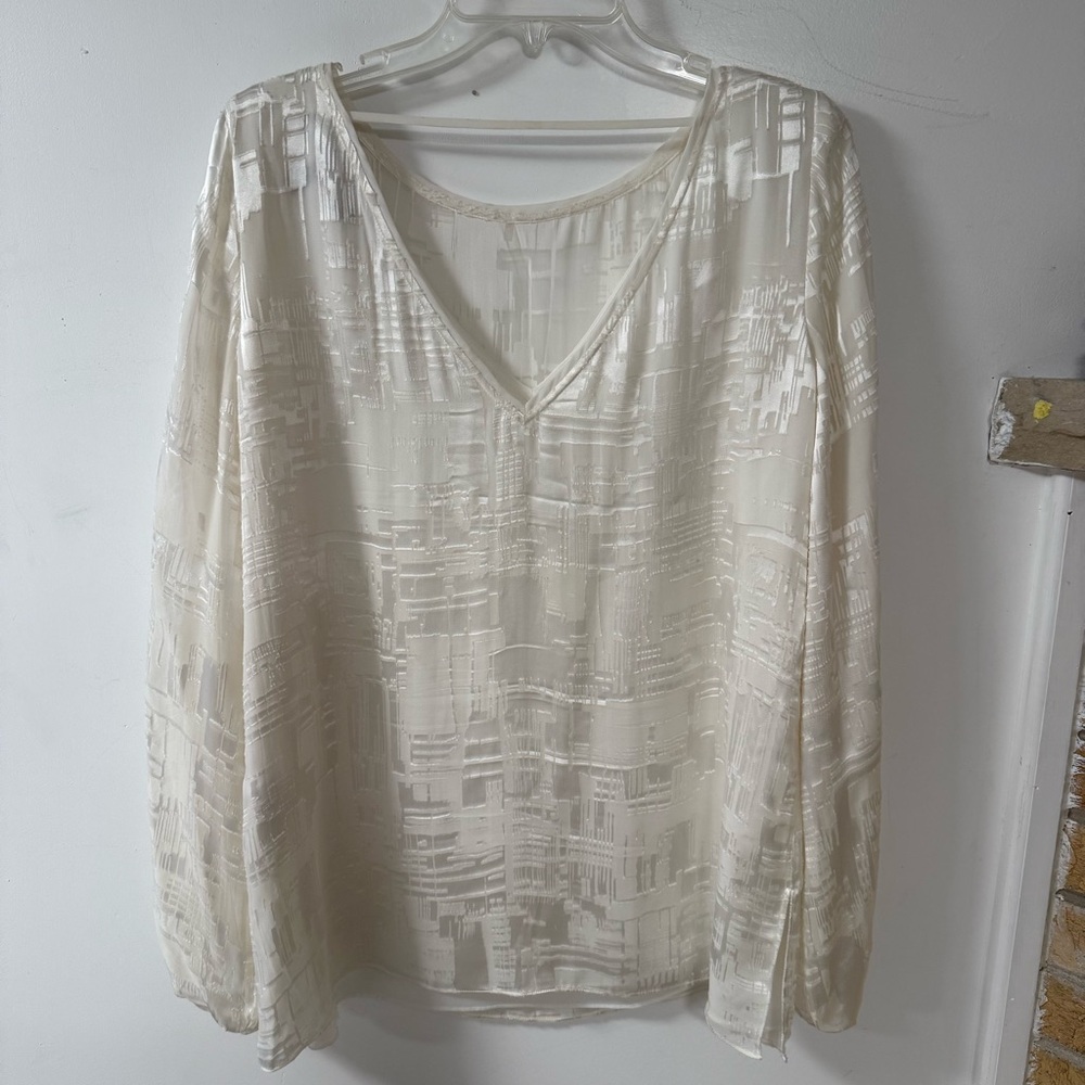 Long Sleeve Cream Blouse - Picture 4 of 10